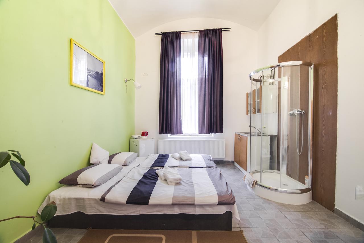 Aparthotel Zarra Praga Habitación foto